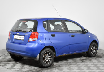 Подержанный автомобиль Chevrolet Aveo Sedan 2007 года (5 фото)