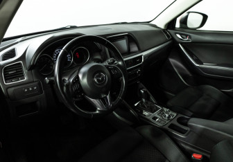 Подержанный автомобиль Mazda CX-5 2015 года (11 фото)