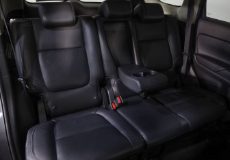 Подержанный автомобиль Mitsubishi Outlander 2019 года (27 фото)