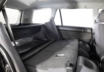 Подержанный автомобиль Mitsubishi Lancer Wagon 2005 года (20 фото)