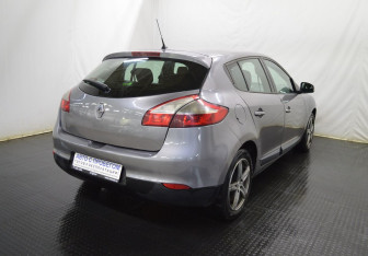 Подержанный автомобиль Renault Megane Hatchback 2009 года (5 фото)