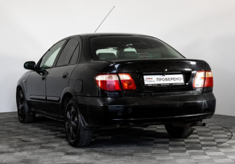 Подержанный автомобиль Nissan Almera Sedan 2005 года (7 фото)