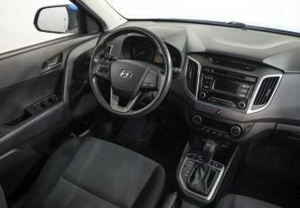 Подержанный автомобиль Hyundai Creta 2018 года (8 фото)