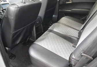 Подержанный автомобиль SsangYong Kyron 2012 года (11 фото)