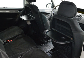 Подержанный автомобиль Citroen C4 Picasso 2009 года (14 фото)