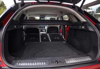 Подержанный автомобиль Land Rover Range Rover Velar 2020 года (35 фото)