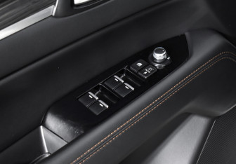 Подержанный автомобиль Mazda CX-5 2020 года (10 фото)