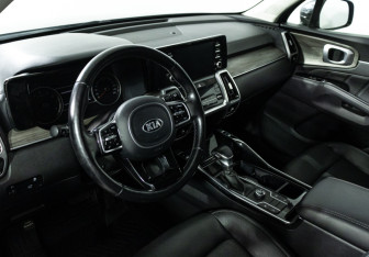 Подержанный автомобиль Kia Sorento 2021 года (11 фото)