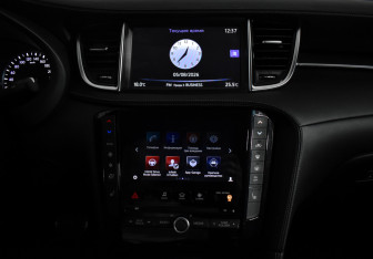 Подержанный автомобиль Infiniti QX50 2019 года (17 фото)