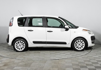 Подержанный автомобиль Citroen C3 Picasso 2010 года (4 фото)