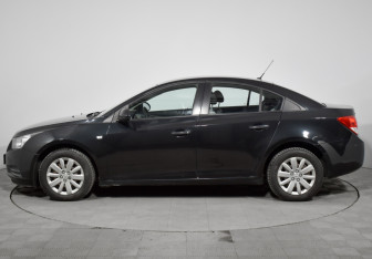 Подержанный автомобиль Chevrolet Cruze Sedan 2012 года (8 фото)