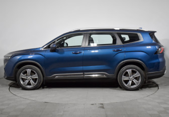 Подержанный автомобиль Geely Okavango 2024 года (8 фото)