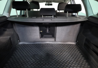 Подержанный автомобиль SEAT Altea 2012 года (16 фото)