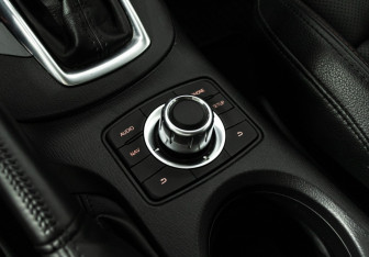 Подержанный автомобиль Mazda CX-5 2014 года (20 фото)