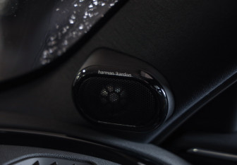 Подержанный автомобиль MINI Clubman Wagon 2018 года (26 фото)