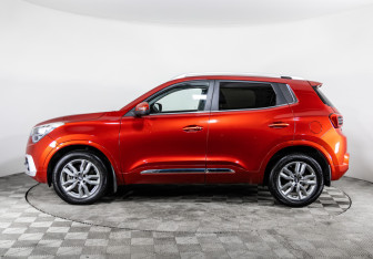 Подержанный автомобиль Chery Tiggo 4 2019 года (8 фото)