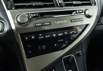 Подержанный автомобиль Lexus RX 2014 года (20 фото)