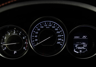 Подержанный автомобиль Mazda 6 Sedan 2014 года (19 фото)