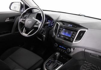 Подержанный автомобиль Hyundai Creta 2016 года (18 фото)