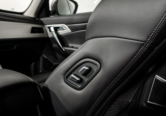 Подержанный автомобиль Geely Atlas 2019 года (13 фото)