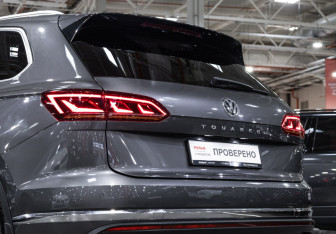 Подержанный автомобиль Volkswagen Touareg 2019 года (13 фото)