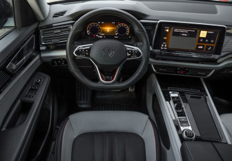 Подержанный автомобиль Volkswagen Teramont 2024 года (16 фото)