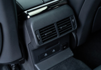 Новый Land Rover Range Rover Velar 2025 (11 фото)