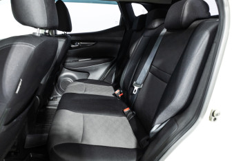 Подержанный автомобиль Nissan Qashqai 2018 года (10 фото)