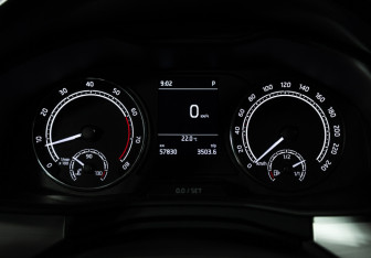 Подержанный автомобиль Skoda Rapid Liftback 2022 года (12 фото)