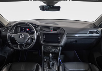 Подержанный автомобиль Volkswagen Tiguan 2019 года (9 фото)