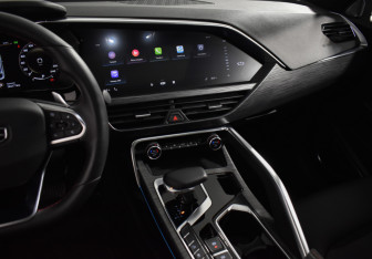 Подержанный автомобиль Geely Tugella 2022 года (19 фото)