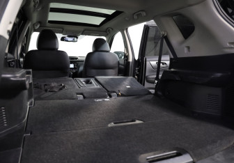 Подержанный автомобиль Nissan X-Trail 2016 года (32 фото)