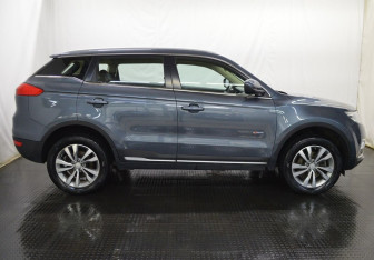 Подержанный автомобиль Geely Atlas 2018 года (4 фото)