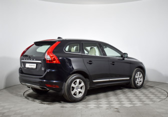 Подержанный автомобиль Volvo XC60 2014 года (5 фото)