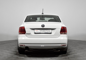 Подержанный автомобиль Volkswagen Polo Sedan 2017 года (6 фото)