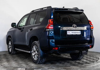 Подержанный автомобиль Toyota Land Cruiser Prado 2018 года (9 фото)