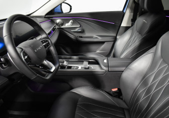 Подержанный автомобиль Chery Arrizo 8 2023 года (10 фото)