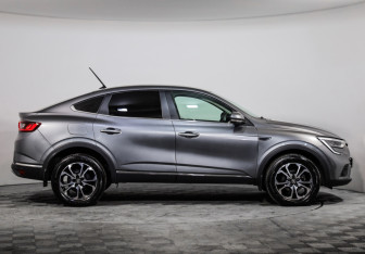 Подержанный автомобиль Renault Arkana 2019 года (4 фото)