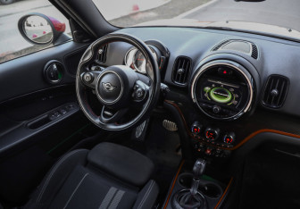 Подержанный автомобиль MINI Countryman 2017 года (10 фото)