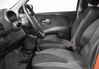 Подержанный автомобиль Nissan Micra Hatchback 2007 года (10 фото)