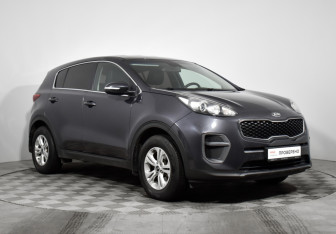Подержанный автомобиль Kia Sportage 2018 года (3 фото)