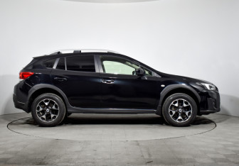 Подержанный автомобиль Subaru XV 2017 года (4 фото)