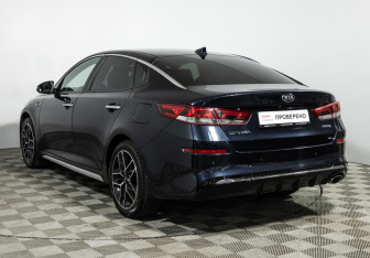 Подержанный автомобиль Kia Optima Sedan 2019 года (7 фото)