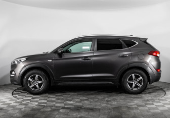 Подержанный автомобиль Hyundai Tucson 2018 года (8 фото)