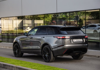 Подержанный автомобиль Land Rover Range Rover Velar 2018 года (8 фото)