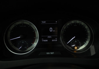 Подержанный автомобиль Skoda Rapid Liftback 2016 года (12 фото)