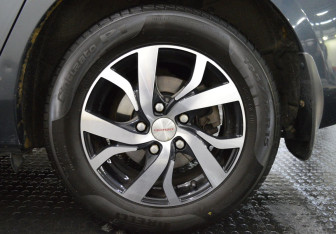 Подержанный автомобиль Mazda 3 Sedan 2008 года (9 фото)