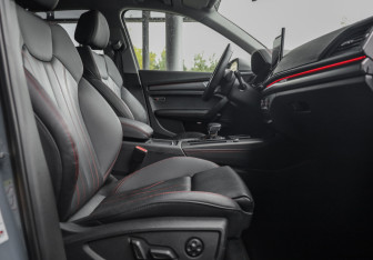 Подержанный автомобиль Audi Q5 2021 года (24 фото)