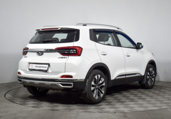 Подержанный автомобиль Chery Tiggo 4 2022 года (5 фото)