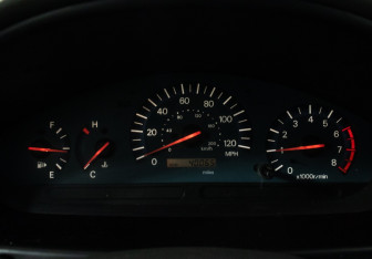 Подержанный автомобиль Mitsubishi Galant Sedan 2003 года (12 фото)